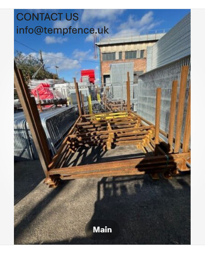 Temporary fencing panel