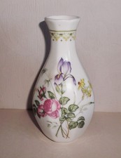Royal Doulton CAMILLA  Bud