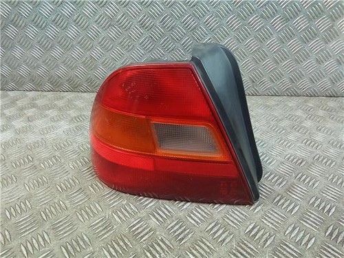 Rear left light - left,