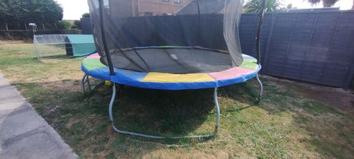 12ft trampoline with enclosure - 12ft,