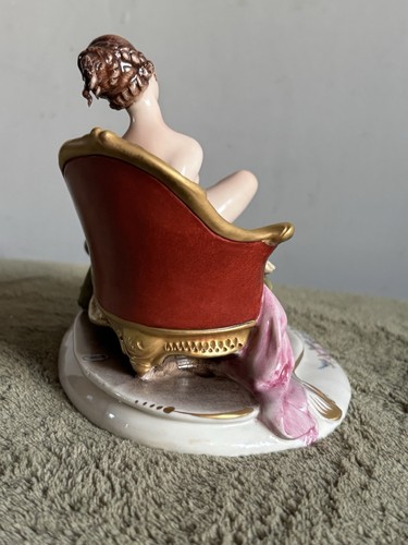 Capodimonte nude lady - nude, in