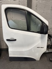 VAUXHALL VIVARO MK2 X82 O/S