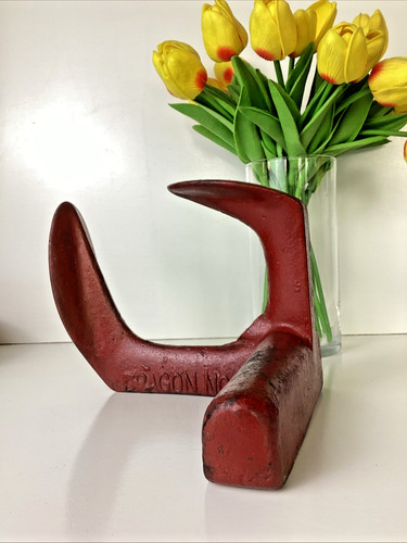 Antique red dragon 1 - 1, cast