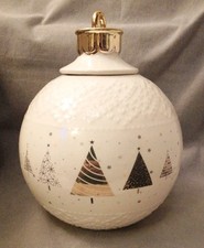 10 Strawberry Street Christmas