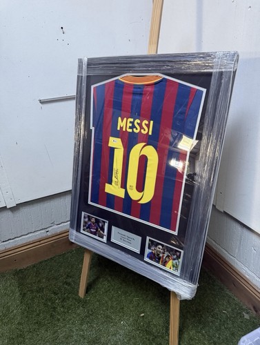 Frame and signed lionel - frame, messi