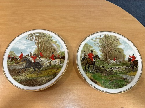 Hunting scene plates - hunting, jf