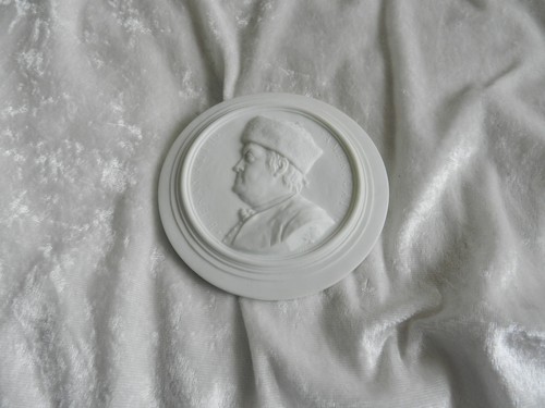 Sevres cookie medallion - cookie, /