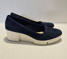 CLARKS NAVY COURT SHOES UK 6.5 D EU 40 NUBUCK LEATHER WEDGE HEEL SLIP ON WOMENS