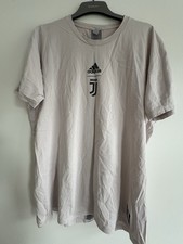 Men’s Size L  Adidas