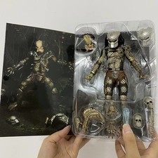 NECA Predator Ultimate Jungle Hunter Action Figure – 7″ Scale Collectible Model