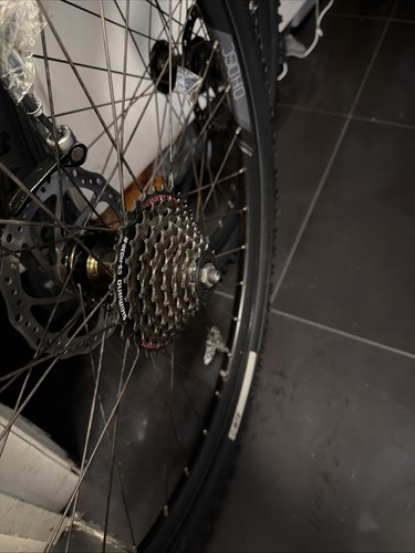 Inch mountain bike - 26,