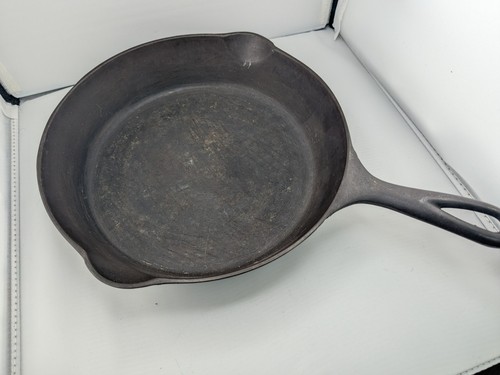 Antique pre griswold - antique, pre-griswold