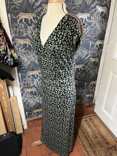 Pepperberry green animal print - pepperberry,