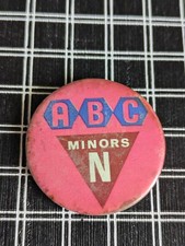 ABC MINORS N PIN BADGE - Retro Advertising Cinema 3cm Vintage 