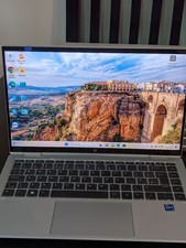 HP Laptop  x360 1040 G8