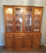 Large Ducal Pine Farmhouse Kitchen Welsh Dresser, in Immaculate Condition.
