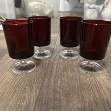 Set Of 4 Vintage Arcoroc