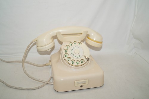 Hagenuk w49 ivory bakelite 50s - bakelite,