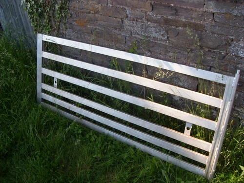 Nugent trailer sheep gate - trailer,