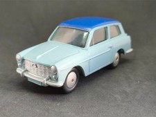 Corgi / 216 Austin A40 with