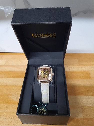Gamages london skeleton - skeleton, oasis