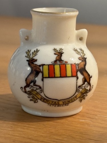 Goss crested china - h,