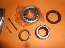 TRIUMPH HERALD, SPITFIRE, VITESSE, GT6 REAR WHEEL BEARING KIT - QWB423