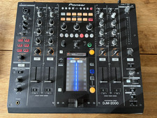 Pioneer DJM 2000 With