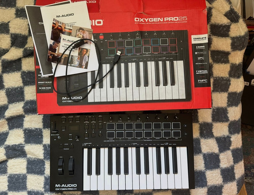 Audio oxygen pro usb midi - usb,