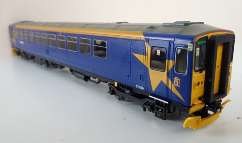 Hornby r2758 class 153 - hornby,