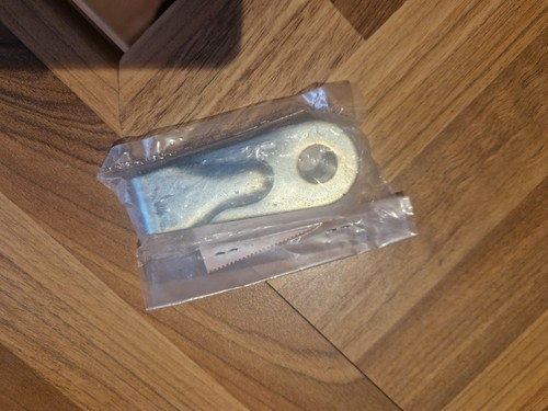 Suzuki gp100 chain puller - suzuki, nos