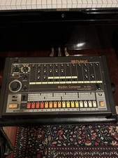 Roland tr-808 Drum Machine MINT 240v