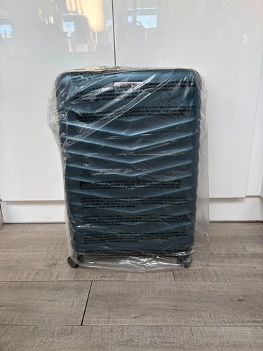 New large hard samsonite - new,