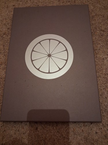 Stone roses display - roses, box