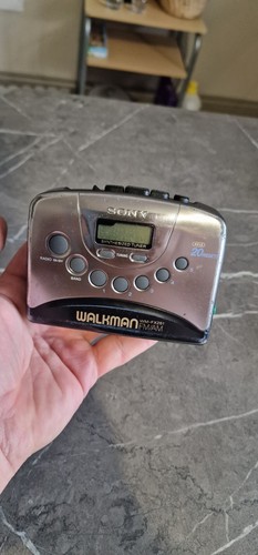 Sony fx261 cassette radio - sony, cassette/radio