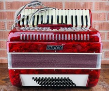 Piano Accordion 72 Bass 34