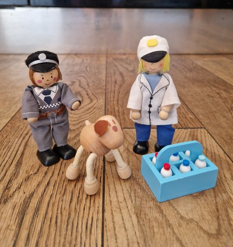 Early learning centre dolls - learning,