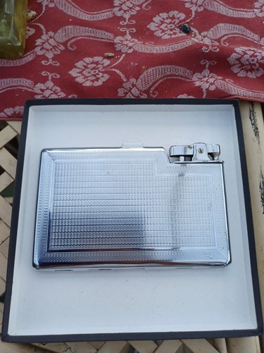 1950s lovely windsor - ,