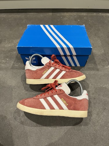 Adidas gazelle red - adidas,
