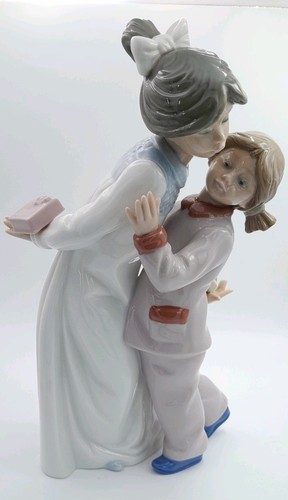 Genuine nao lladro figurine - nao,