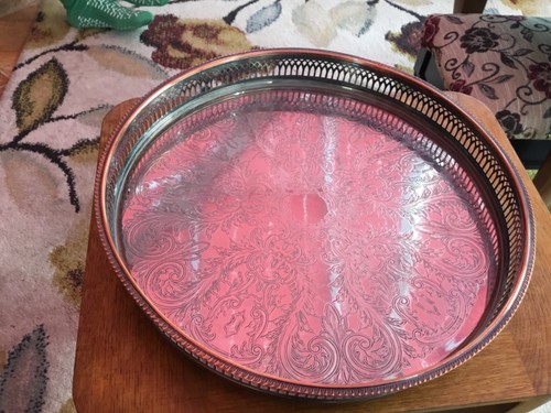 Silver plated gallery tray on - ,
