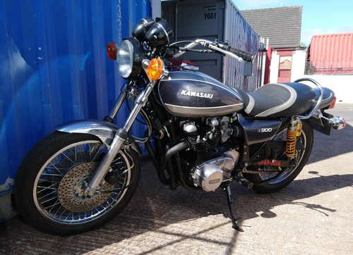 Kawasaki z900 - kawasaki,