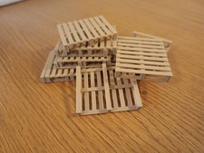G Gauge wooden pallets 1:22.5
