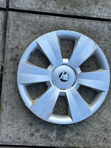 Skoda fabia wheel trim - skoda,
