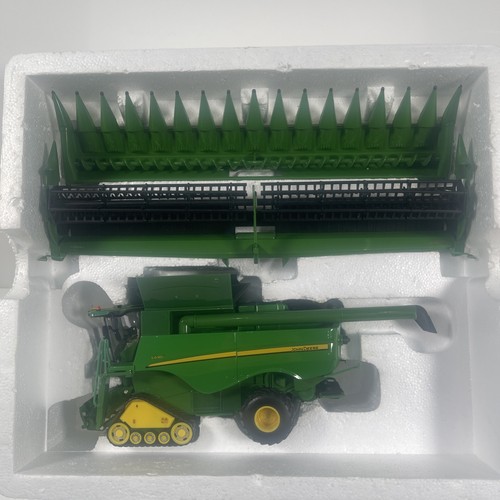 Britains john deere - britains, s690i