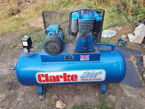 Clarke air compressor - 3, phase