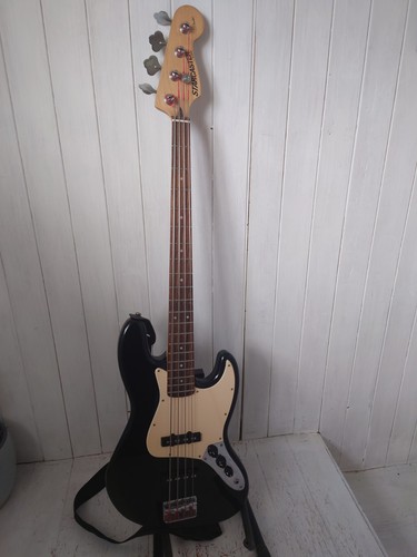 Vintage 2009 starcaster - vintage,