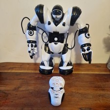 Wowwee robosapien 2004 robot - wowwee,