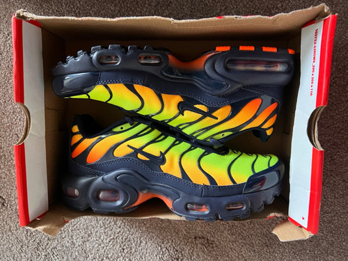 Genuine brand new - new, nike