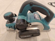 Zmak-KP0810K/2  Makita - 240V  82mm-Heavy Duty Panner- supplied in a  Carry Case